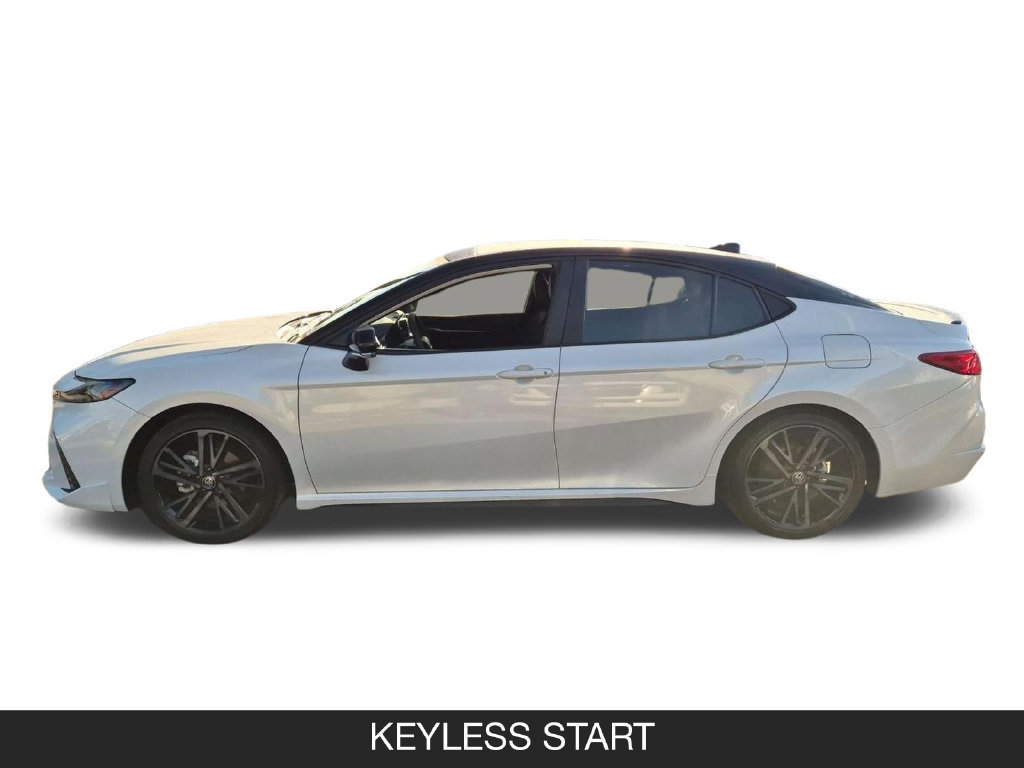 Used 2025 Toyota Camry XSE FWD image 5