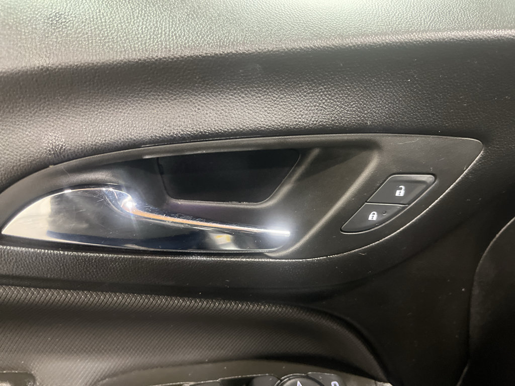 Certified 2024 Chevrolet Equinox RS AWD/4WD image 30
