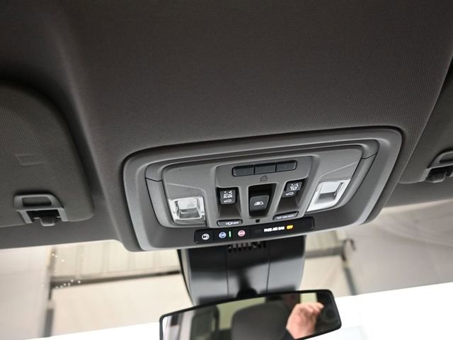 Used 2024 Chevrolet Silverado 1500 LT Trail Boss w/ Convenience Package II image 12