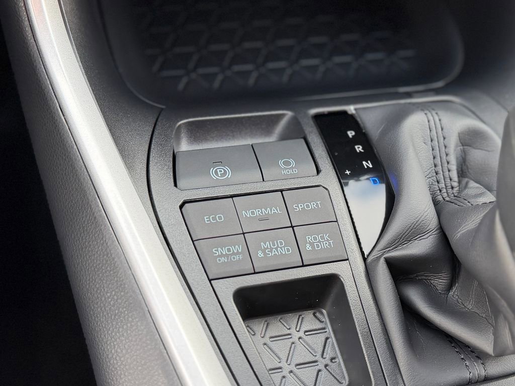 New 2025 Toyota RAV4 XLE w/ Convenience Package image 19