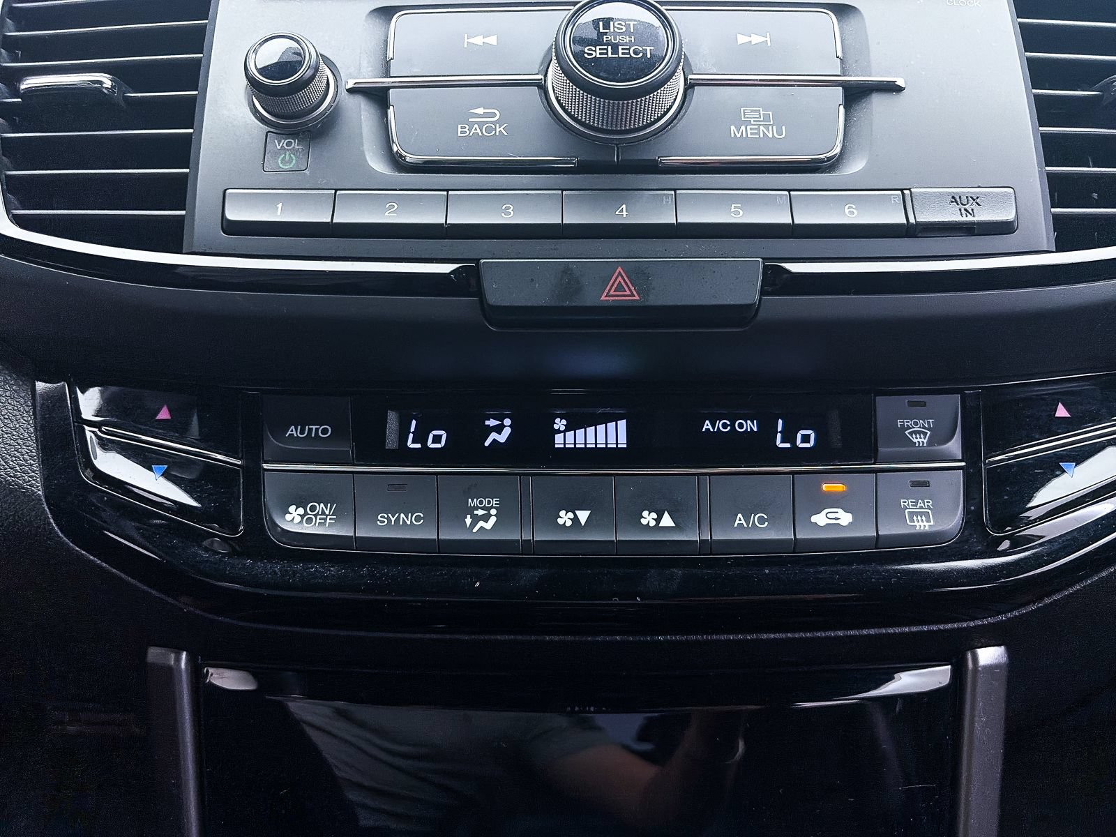 Used 2016 Honda Accord Sport image 18