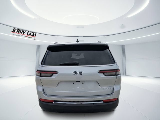 New 2026 Jeep Grand Cherokee L Laredo RWD image 4