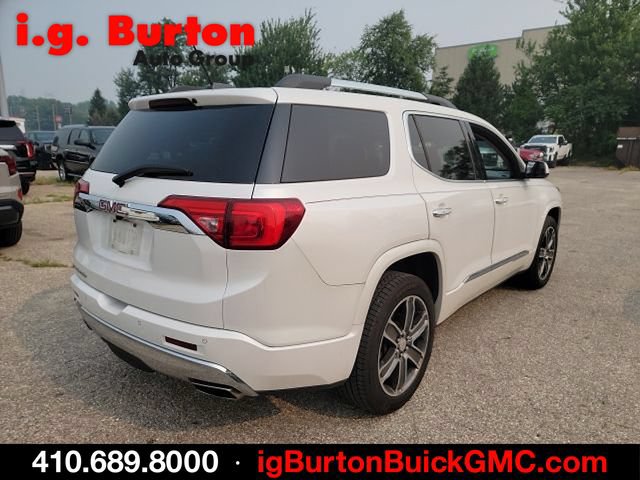 Used 2017 GMC Acadia Denali w/ Technology Package FWD image 6