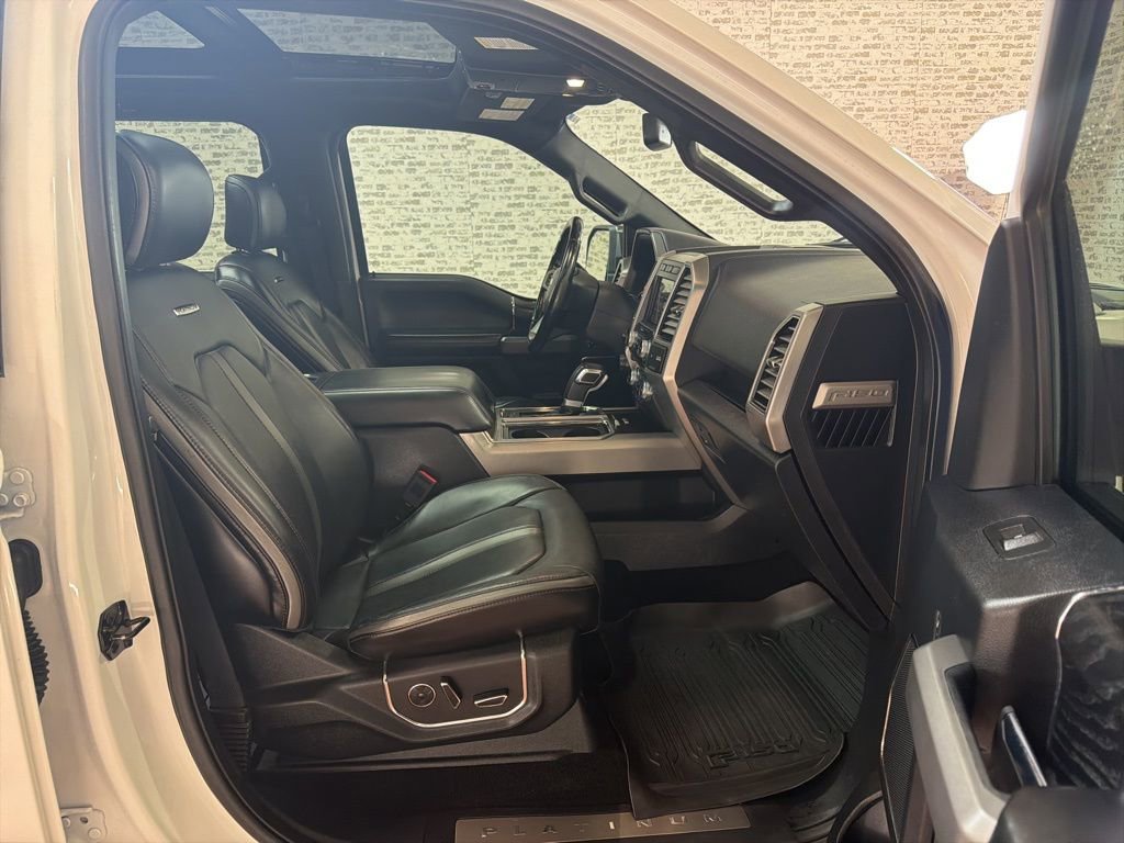 Used 2018 Ford F150 Platinum w/ Equipment Group 701A Luxury image 11
