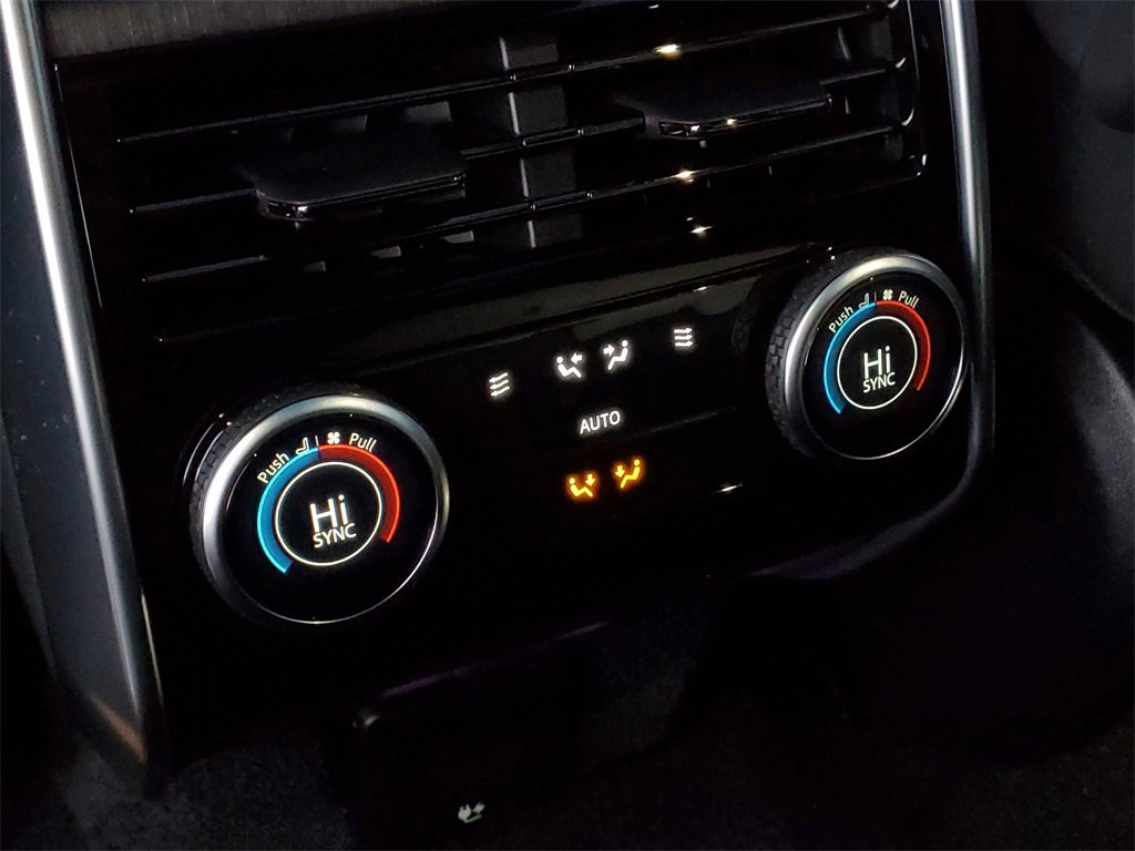 New 2025 Land Rover Range Rover SE image 31