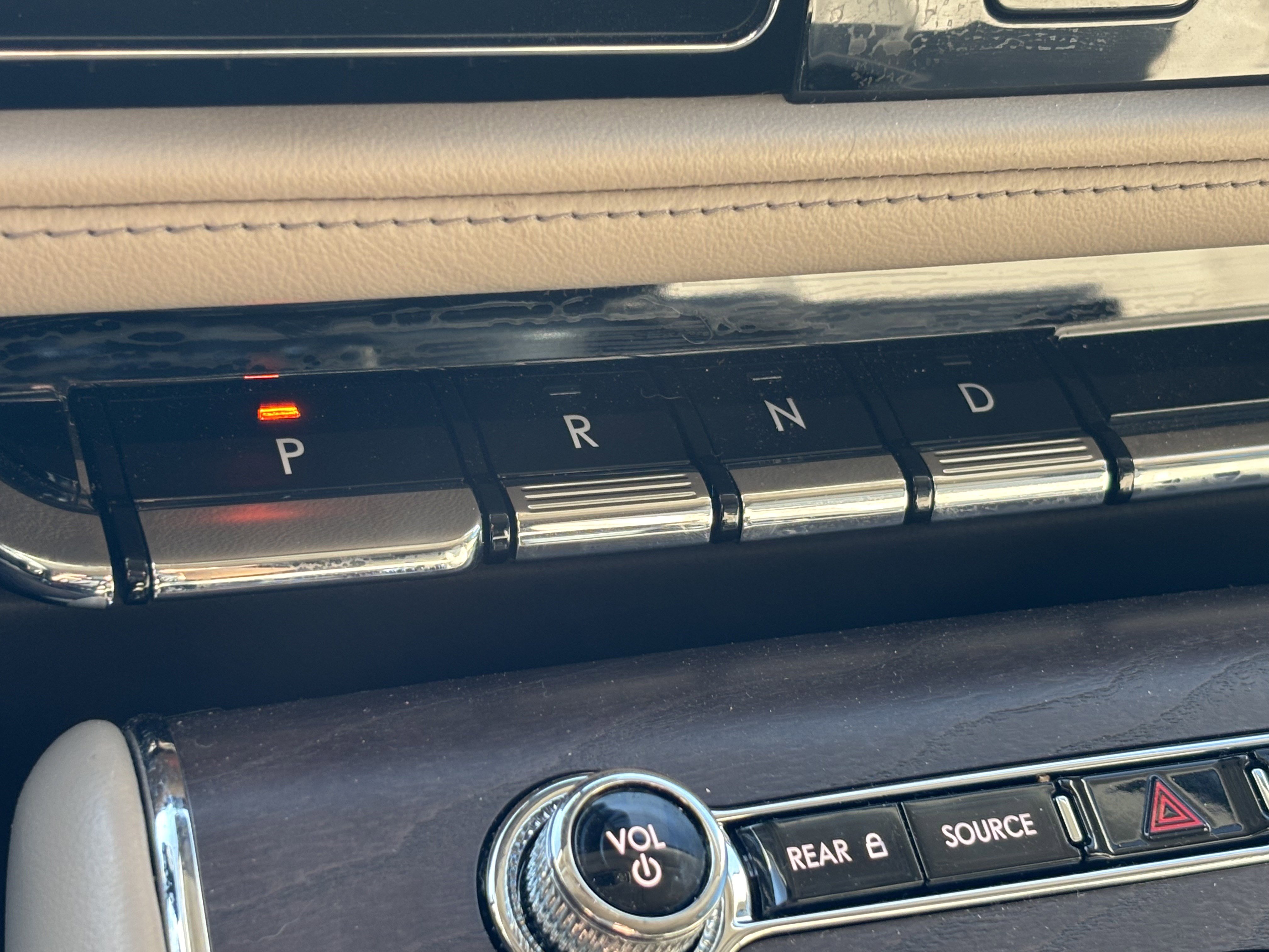 Used 2024 Lincoln Aviator Reserve w/ Equipment Group 201A image 30