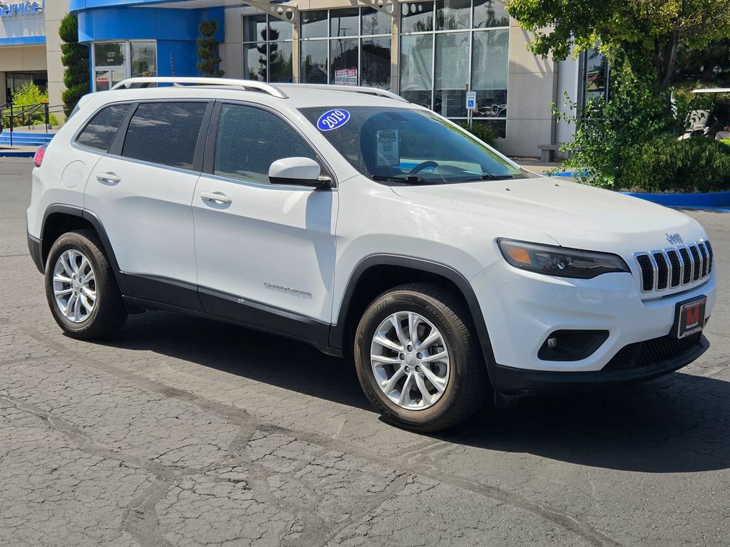 Used 2019 Jeep Cherokee Latitude w/ Popular Appearance Group