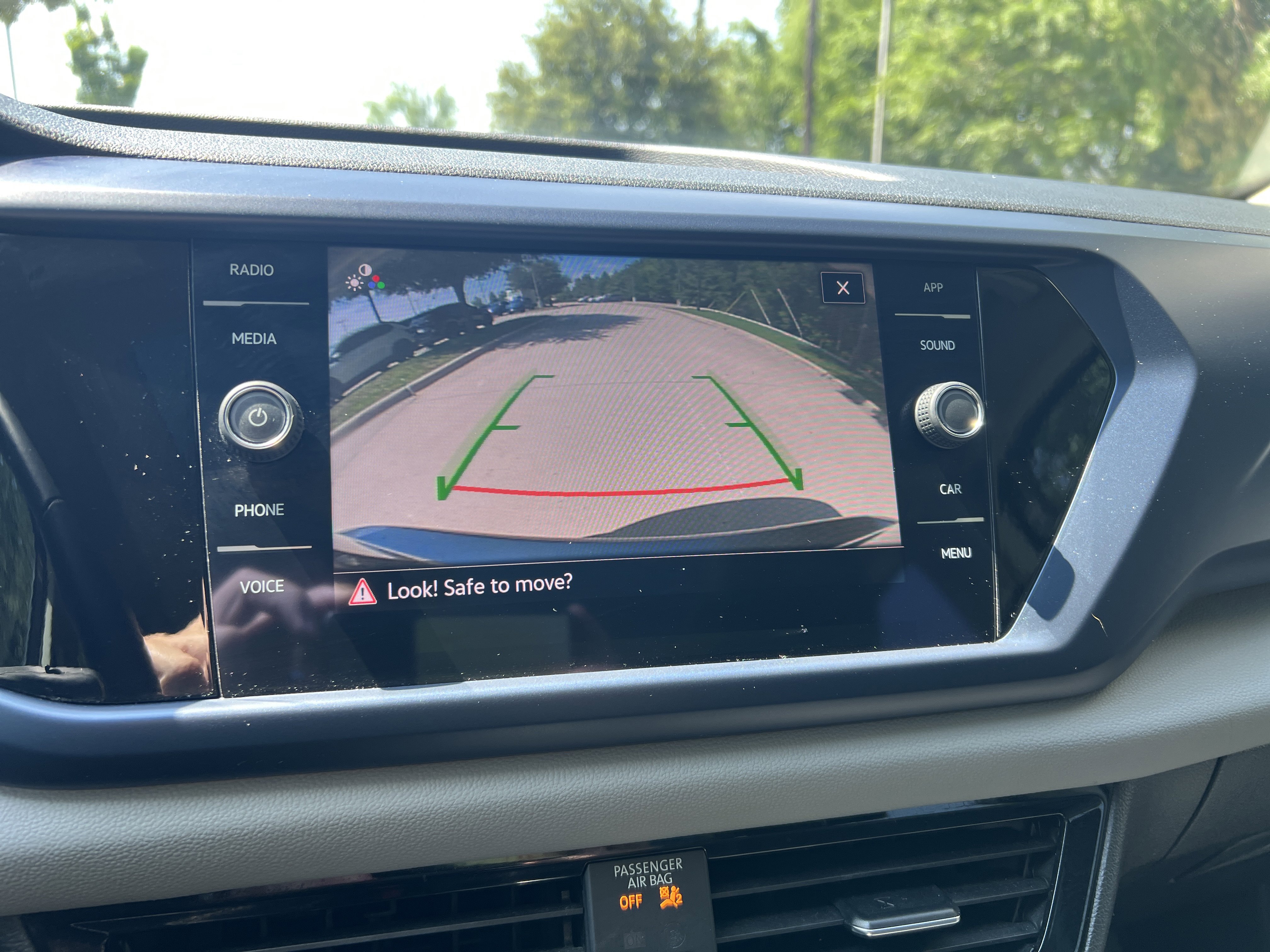 Certified 2023 Volkswagen Taos SE FWD image 22