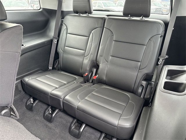 Used 2023 GMC Acadia SLT image 24