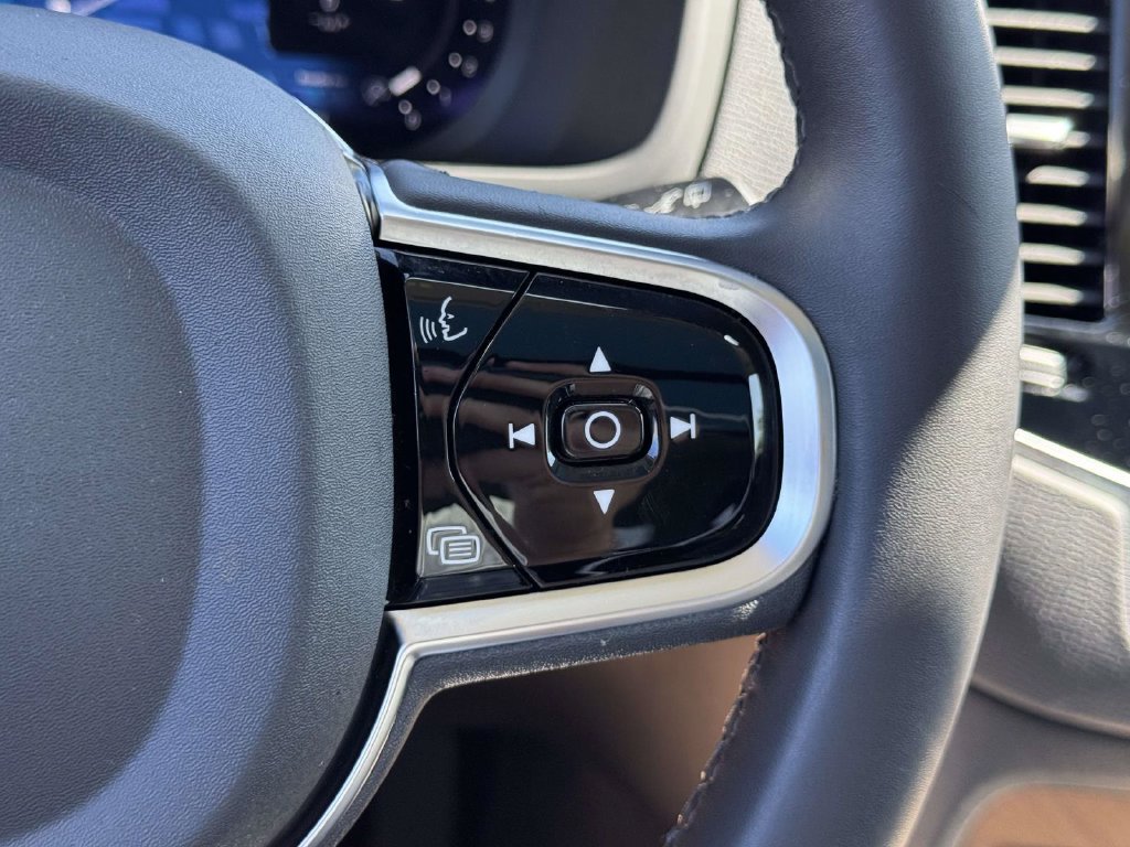 Certified 2024 Volvo XC90 B6 Plus AWD/4WD image 20