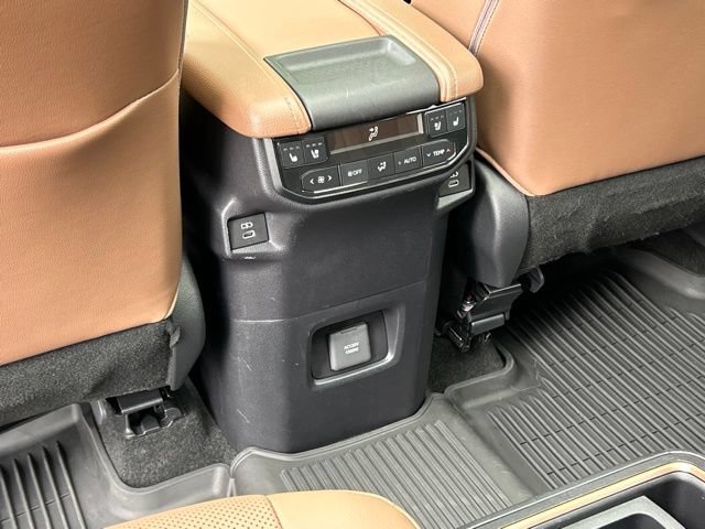 Used 2024 Toyota Grand Highlander AWD Hybrid image 41