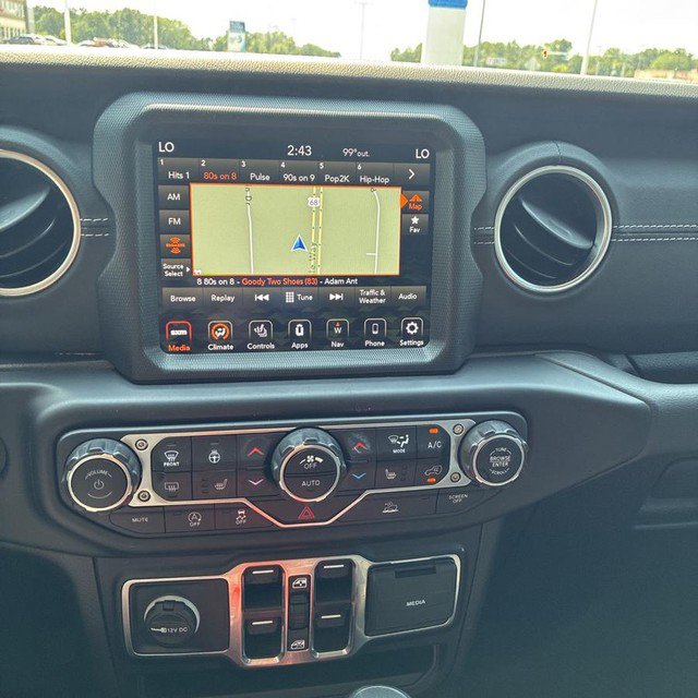 Used 2023 Jeep Wrangler Unlimited Sahara w/ Cold Weather Group AWD/4WD image 13