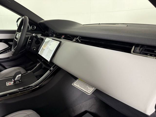 Used 2026 Land Rover Range Rover Evoque S image 31