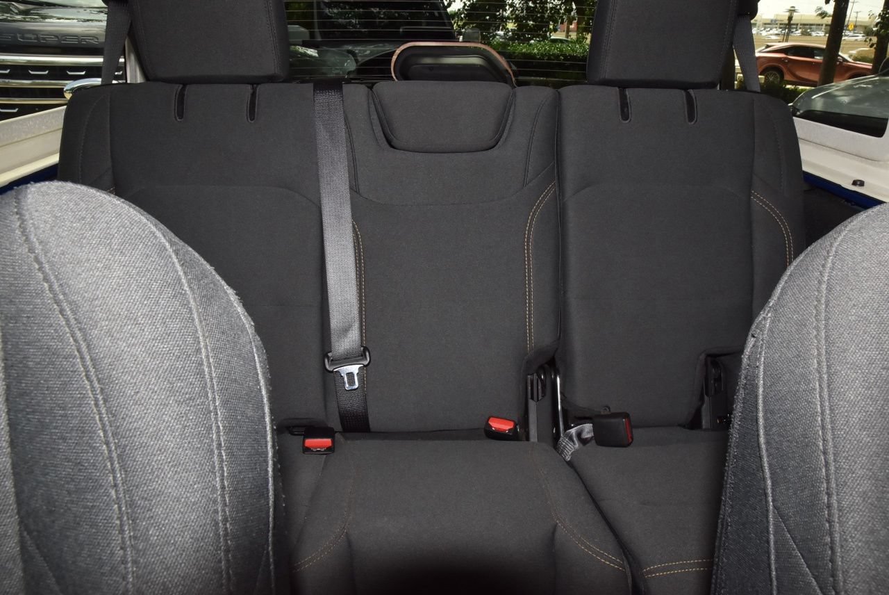 Used 2024 Jeep Wrangler Unlimited Sport AWD/4WD image 21