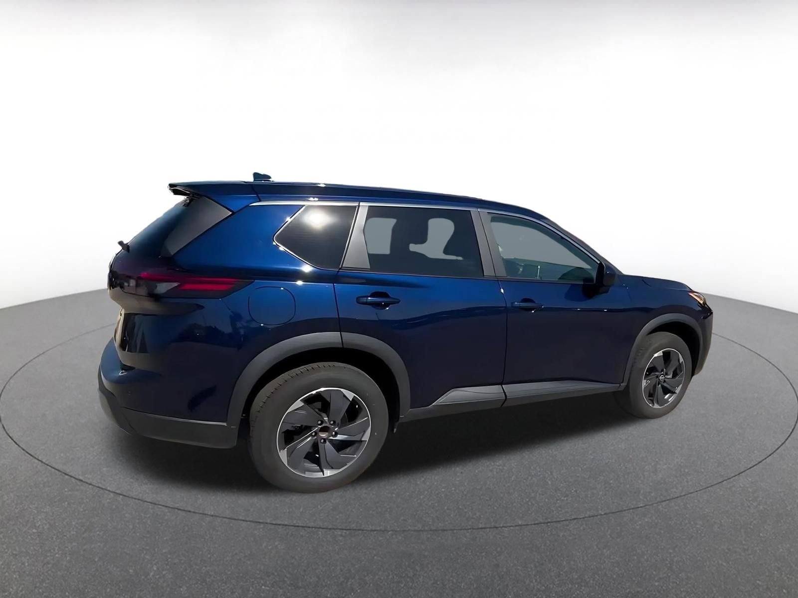 Used 2025 Nissan Rogue SV FWD image 15
