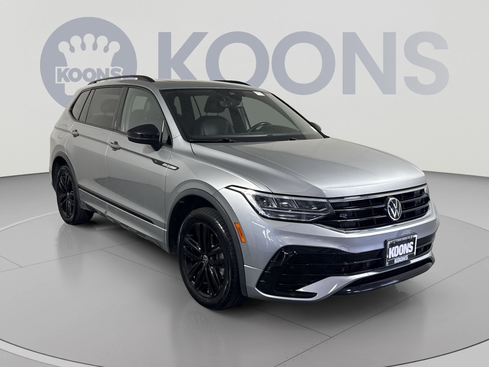 Used 2022 Volkswagen Tiguan SE R-Line AWD/4WD image 10
