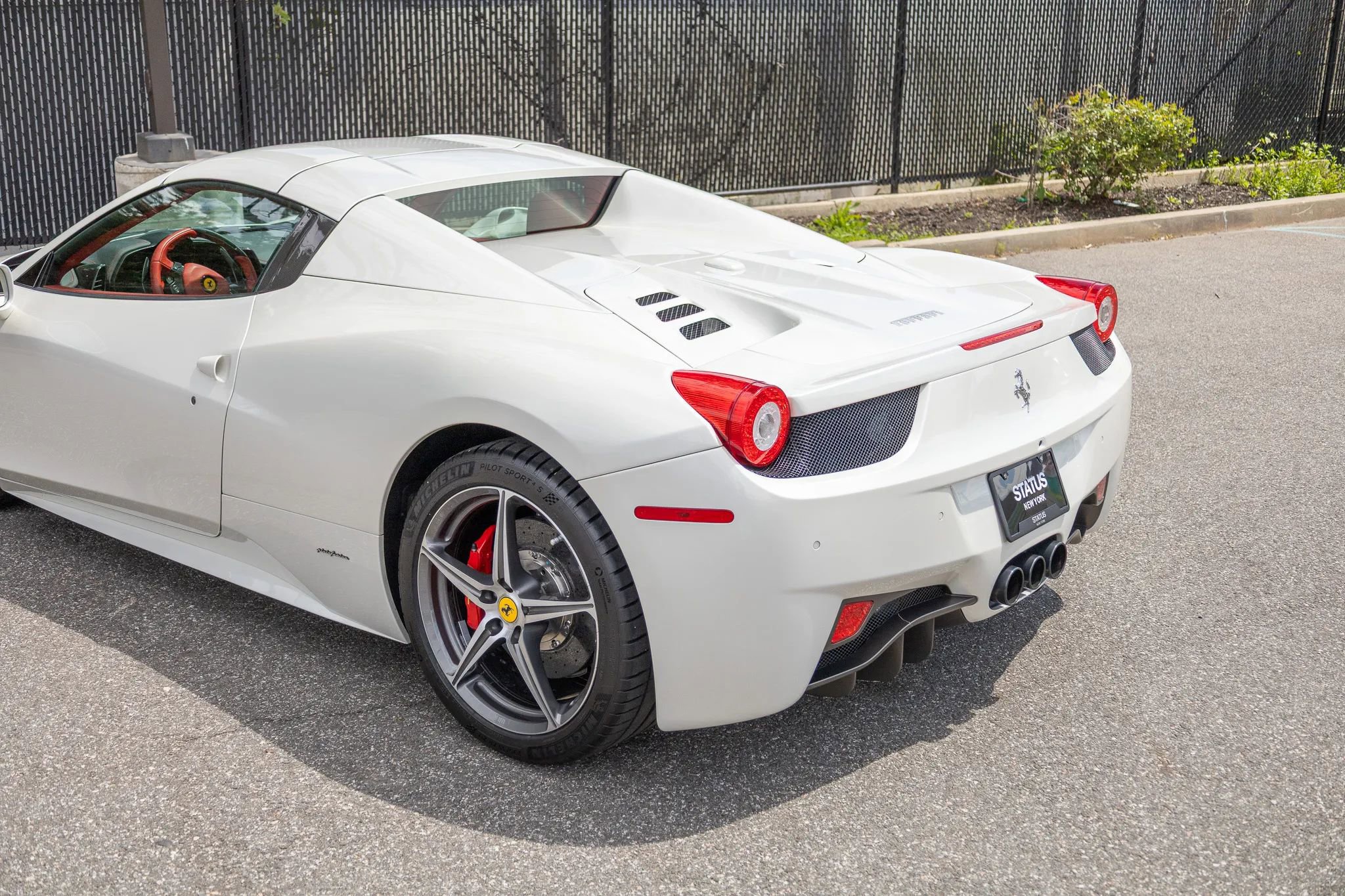 Used 2012 Ferrari 458 Spider RWD image 49