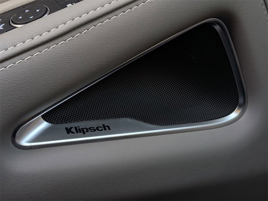 New 2026 INFINITI QX60 Luxe w/ Family Package image 16