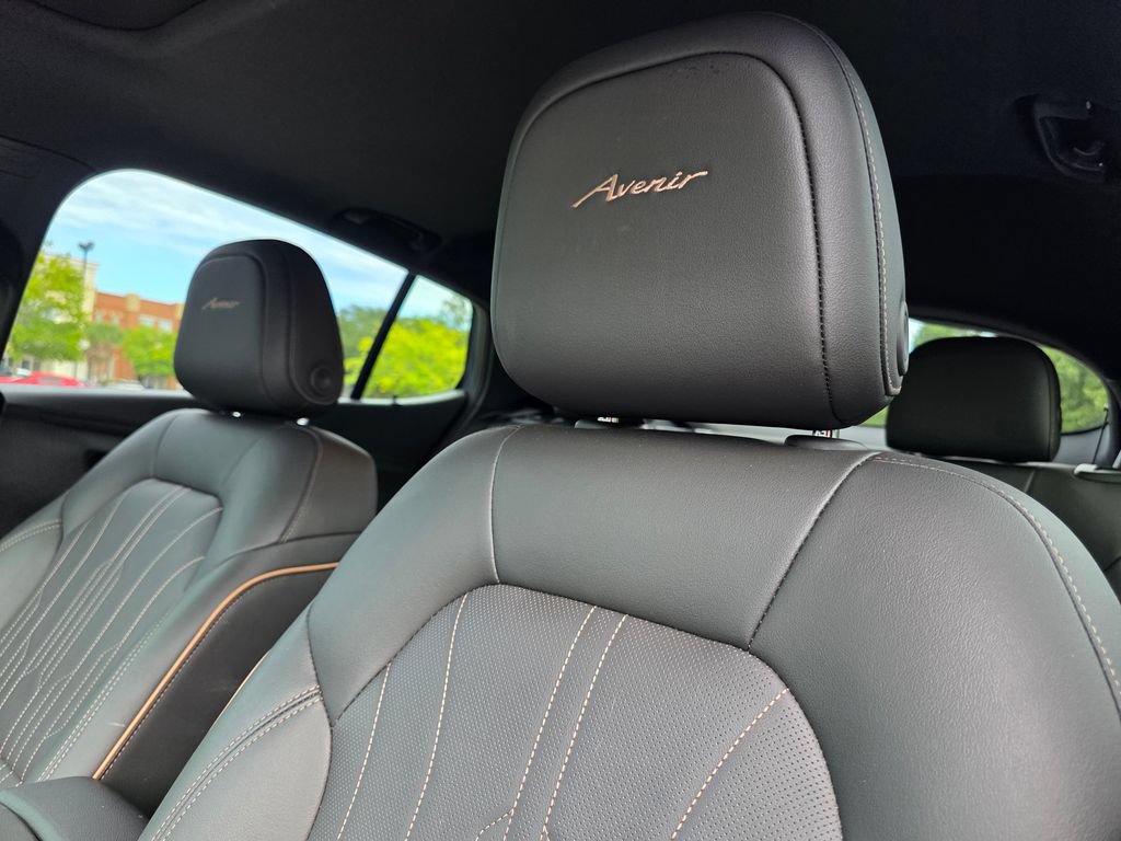 Used 2025 Buick Envista Avenir FWD image 13