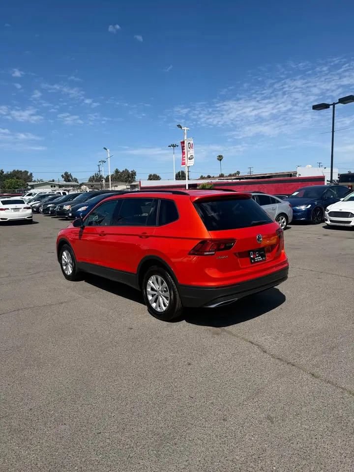 Used 2018 Volkswagen Tiguan S FWD image 4