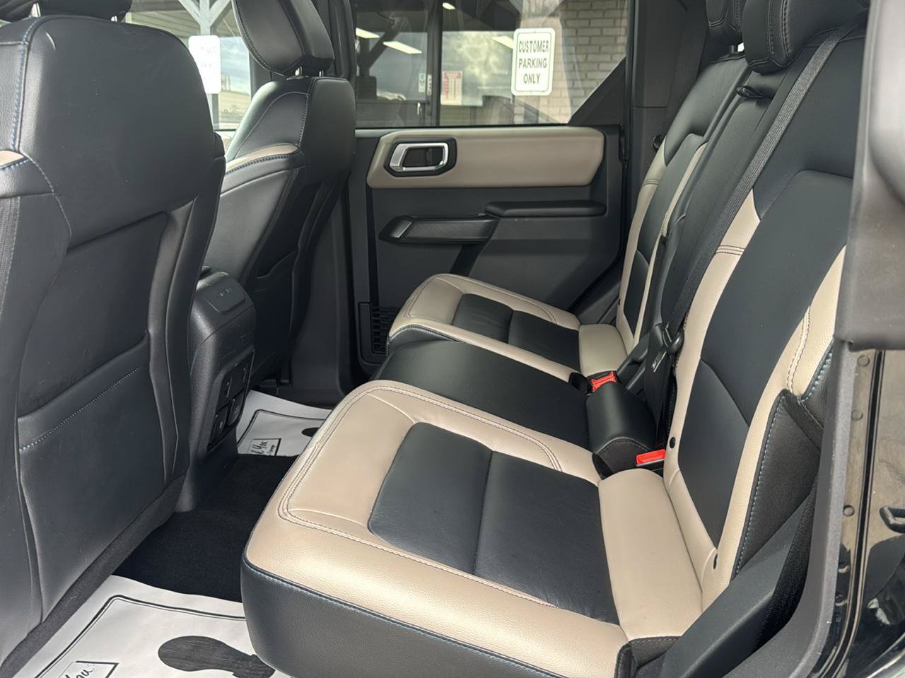 Used 2024 Ford Bronco Wildtrak AWD/4WD image 27