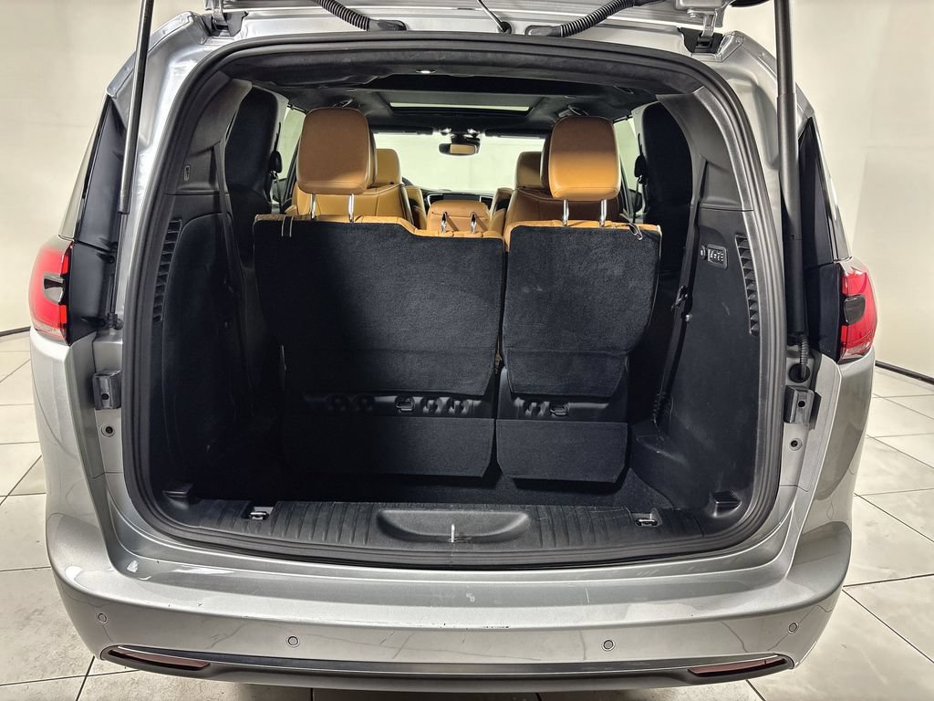 Used 2023 Chrysler Pacifica Pinnacle AWD/4WD image 21