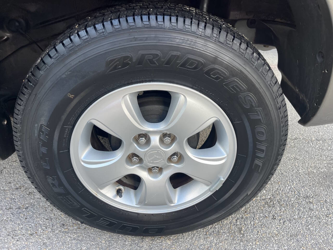 Used 2004 MAZDA Tribute ES w/ Tow Pkg image 34