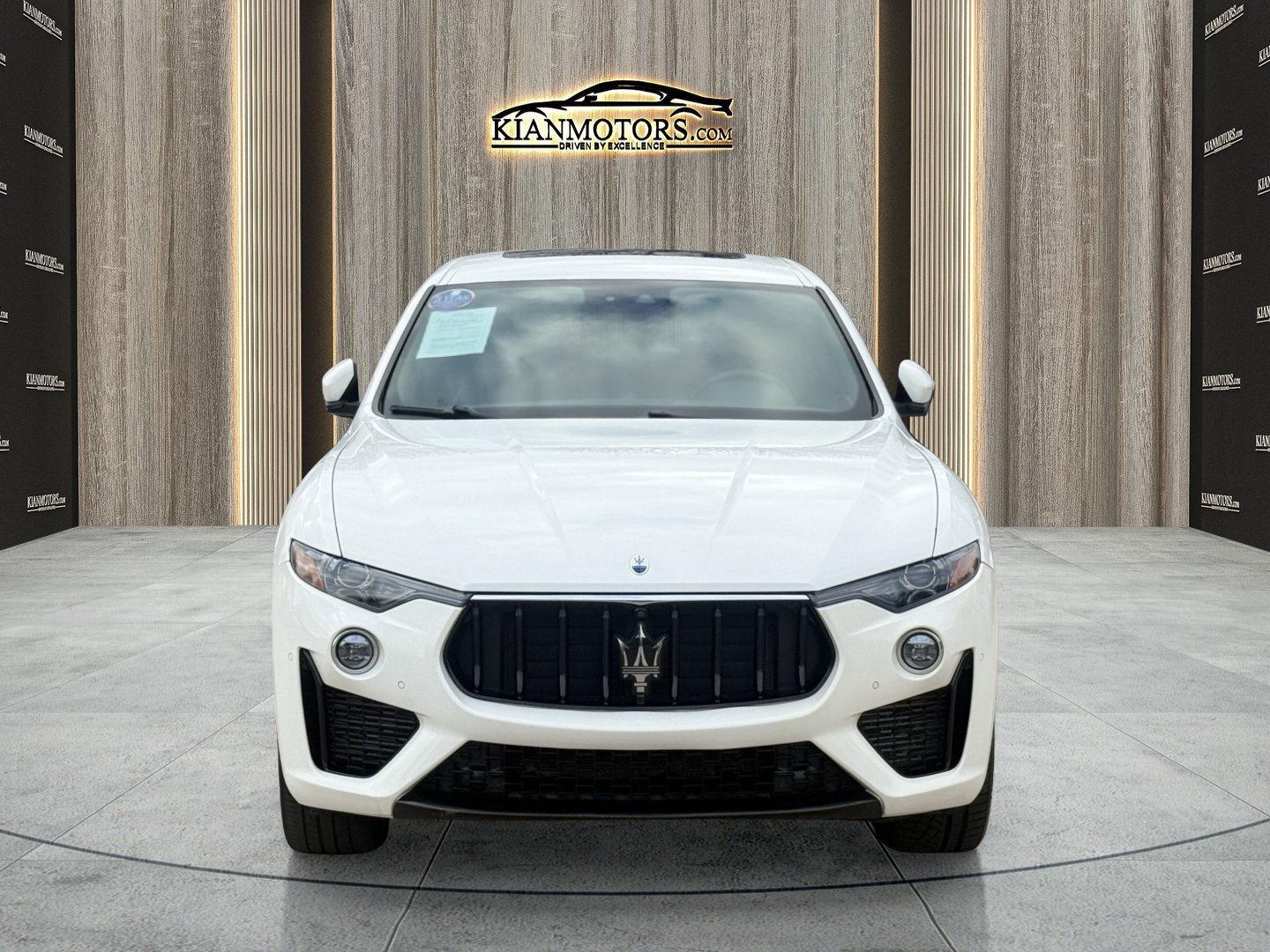 Used 2023 Maserati Levante Modena AWD/4WD image 2