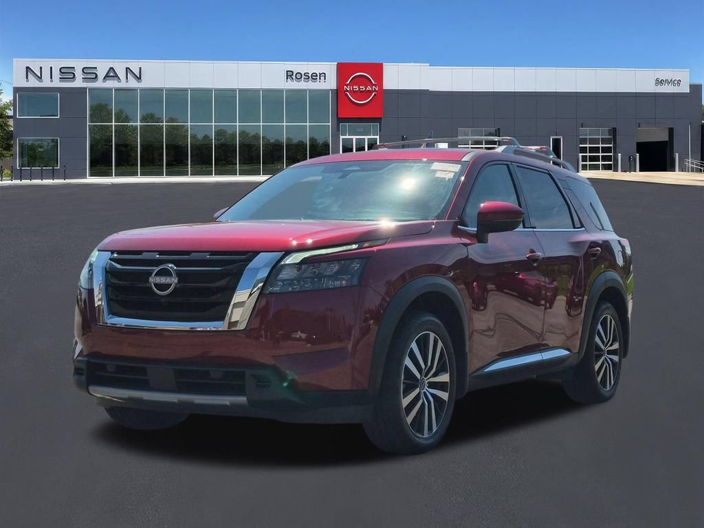 Used 2025 Nissan Pathfinder Platinum w/ Cargo Package FWD image 7