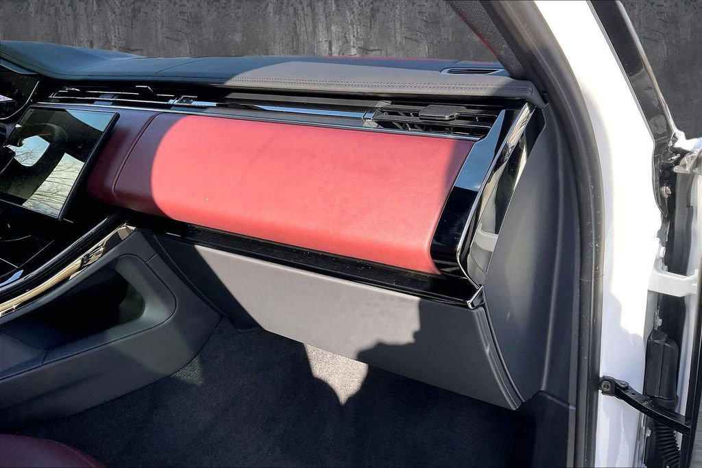 Used 2025 Land Rover Range Rover Sport Dynamic SE image 25