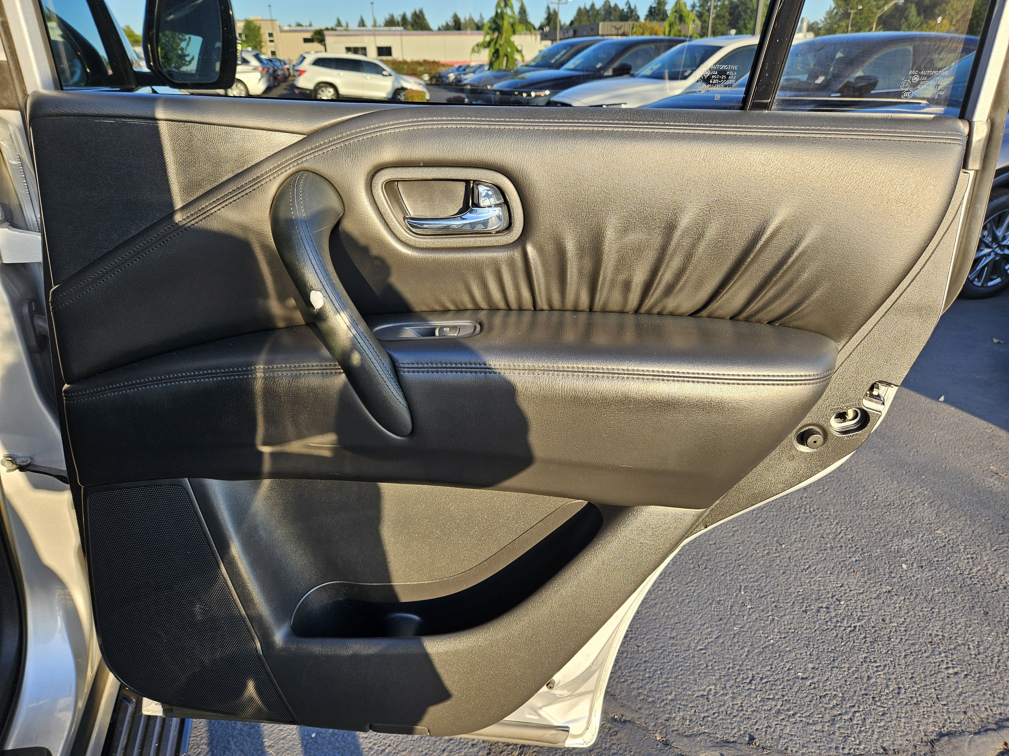 Used 2021 Nissan Armada SV image 13