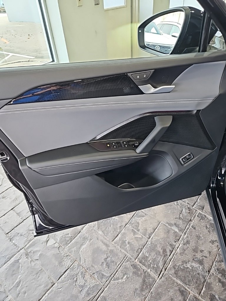 New 2026 Volkswagen Tiguan SE image 26