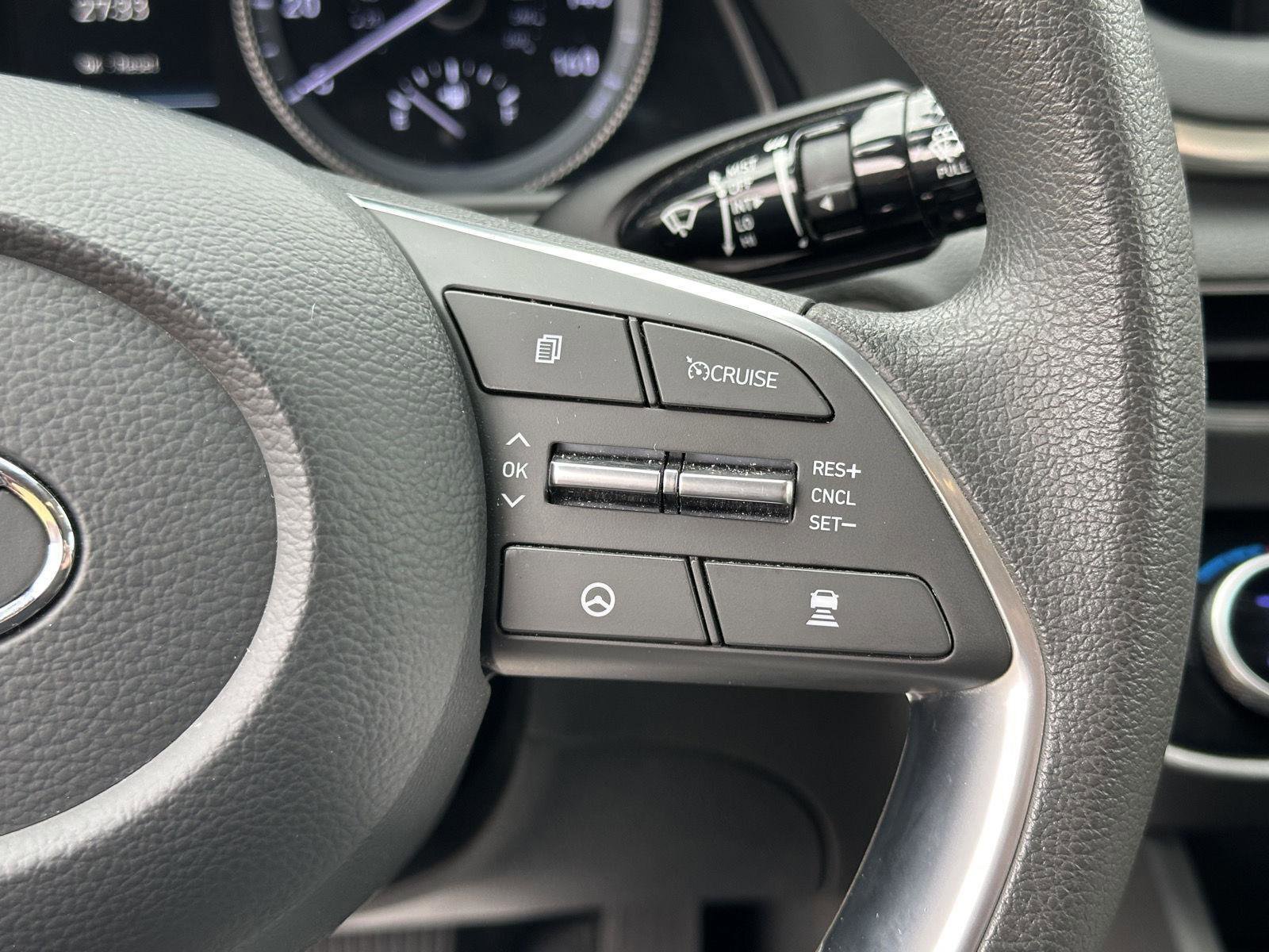 Used 2023 Hyundai Sonata SEL w/ Cargo Package image 11