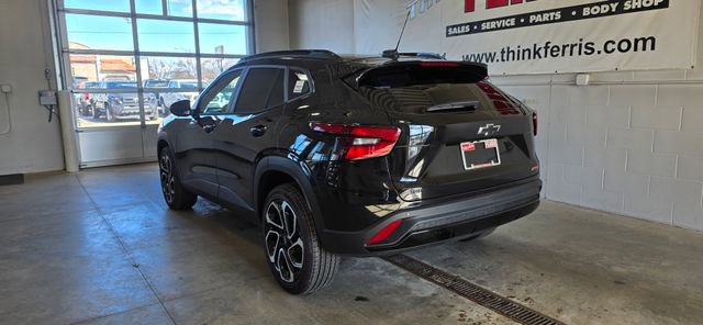 New 2026 Chevrolet Trax RS w/ Sunroof Package image 3