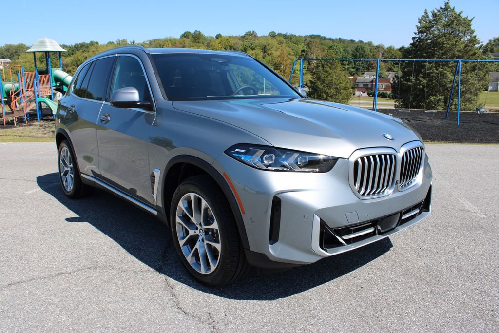 New 2026 BMW X5 xDrive40i image 2