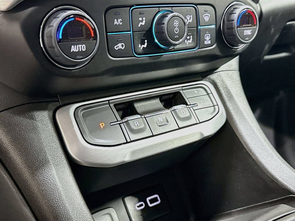 Used 2023 GMC Acadia SLE AWD/4WD image 17