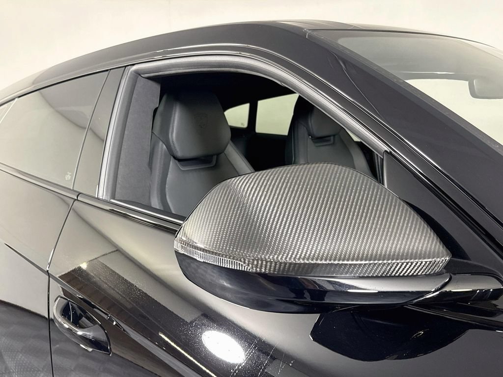 Used 2025 Lamborghini Urus SE AWD/4WD image 19
