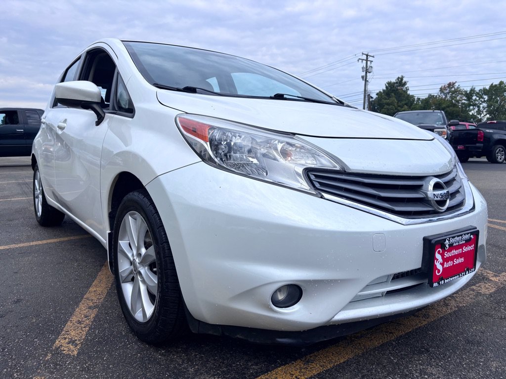 Used 2015 Nissan Versa Note FWD image 4