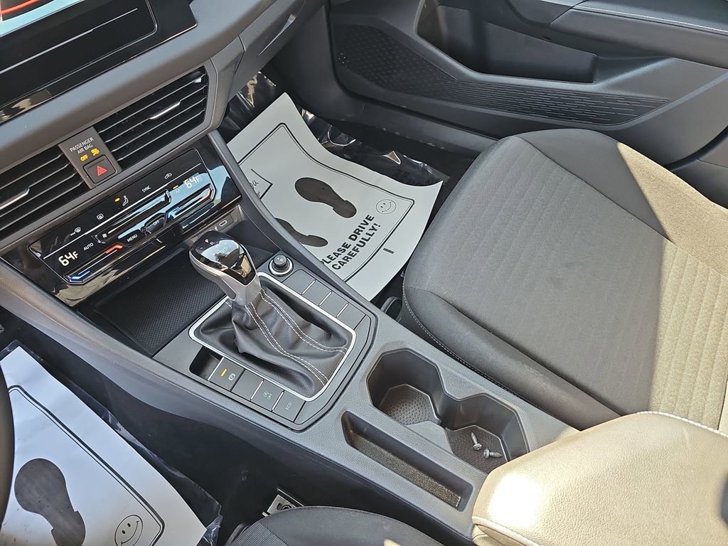 Used 2025 Volkswagen Jetta S image 28