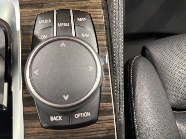 Certified 2023 BMW 530i xDrive w/ M Sport Package AWD/4WD image 39