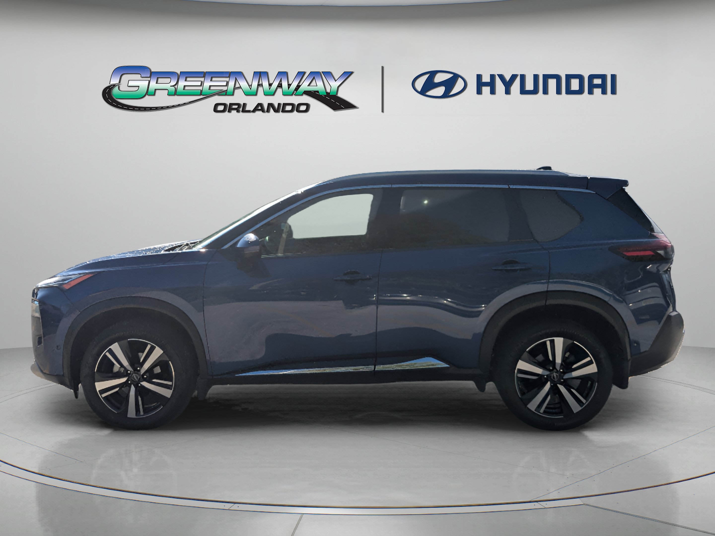 Used 2022 Nissan Rogue Platinum w/ Head-Up Display Package FWD image 4