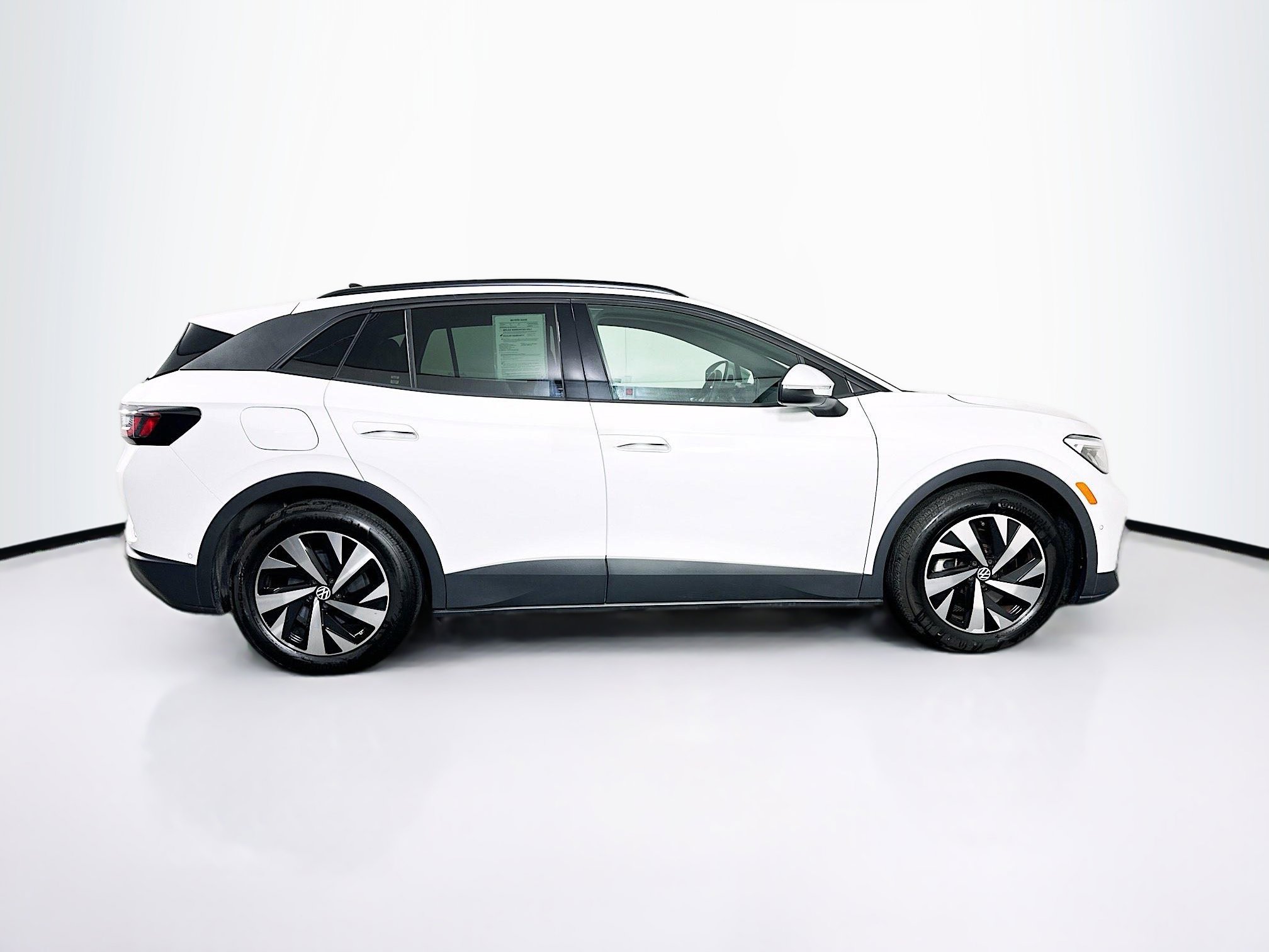 Used 2024 Volkswagen ID.4 2WD image 10