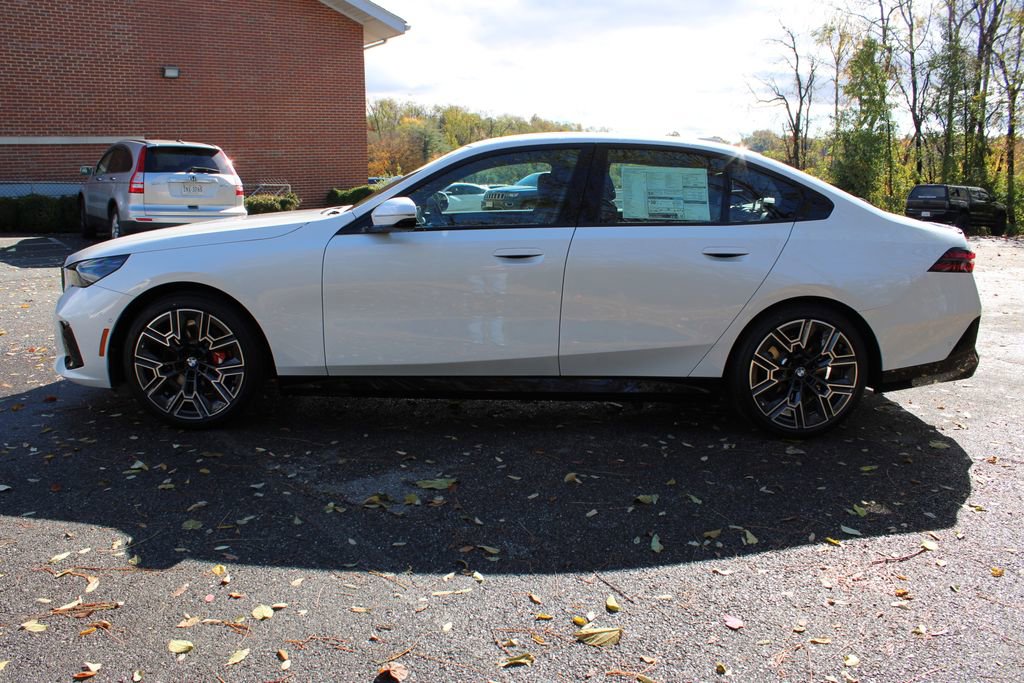 New 2026 BMW 530i xDrive w/ M Sport Package image 5