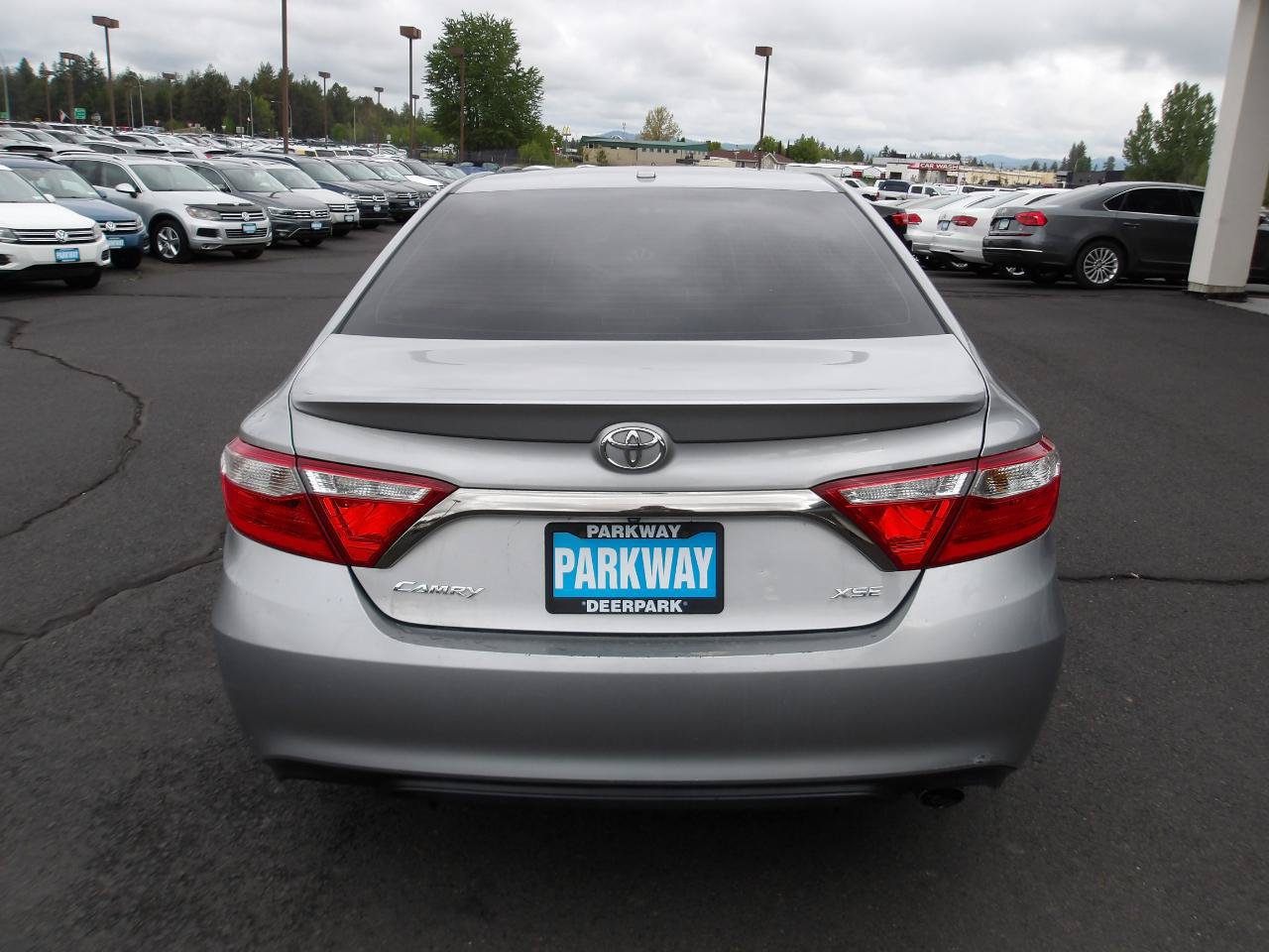 Used 2016 Toyota Camry XSE w/ Moonroof Package FWD image 4
