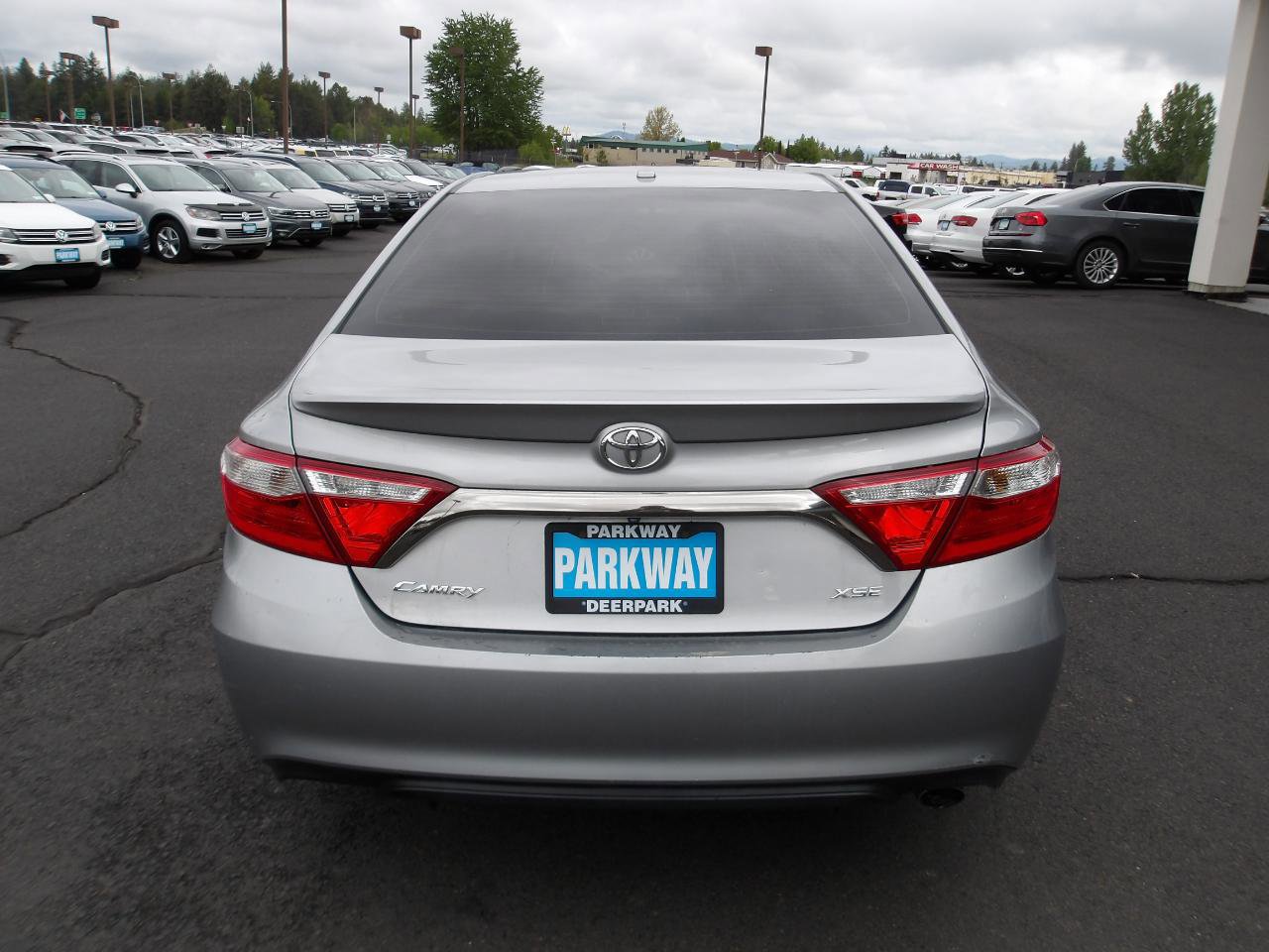 Used 2016 Toyota Camry XSE w/ Moonroof Package FWD image 4