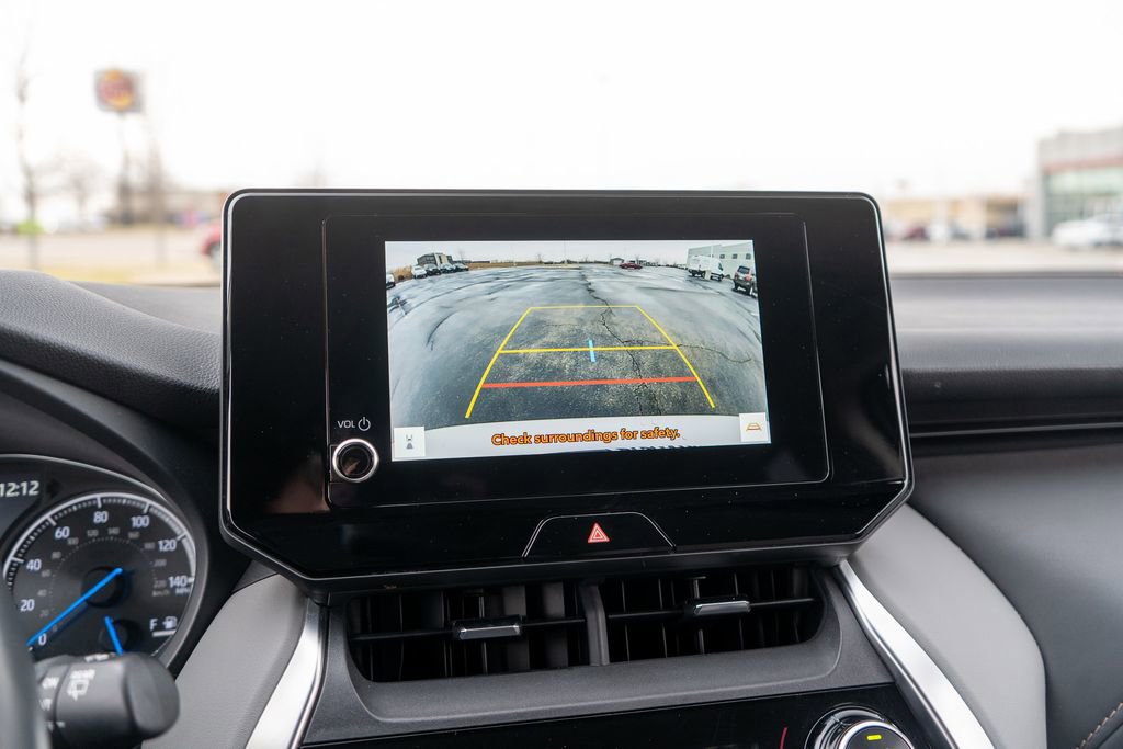 Certified 2024 Toyota Venza LE image 31