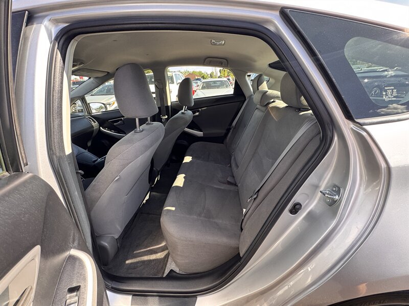 Used 2014 Toyota Prius Three FWD image 23