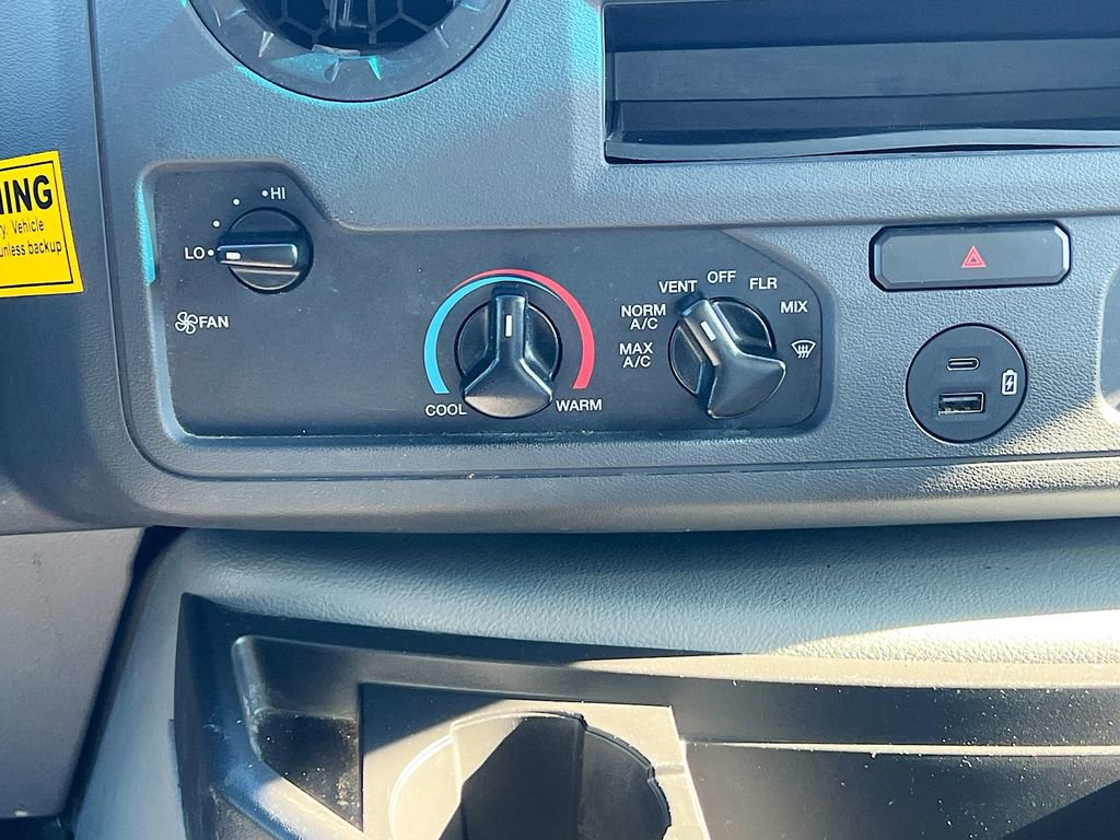 Used 2024 Ford E-450 and Econoline 450 Super Duty w/ Power Windows & Locks Group image 17