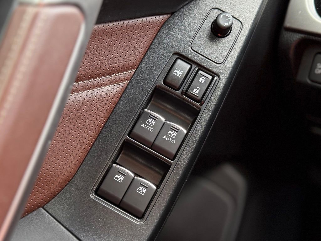 Used 2018 Subaru Forester 2.5i Touring image 15