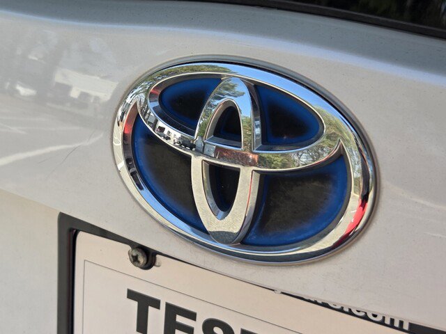 Used 2013 Toyota Prius Two image 31